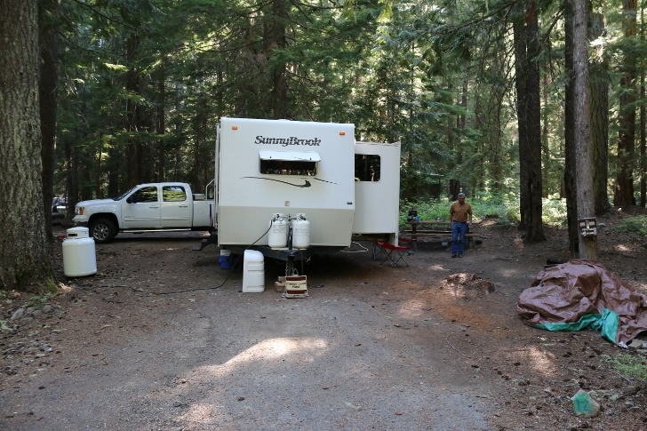 Camping in Washingtons Kachess Campground.